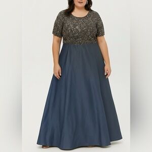 NWT Pisarro Night Beaded Sequin Bodice Mixed Media Taffeta Maxi Dress Grey 18